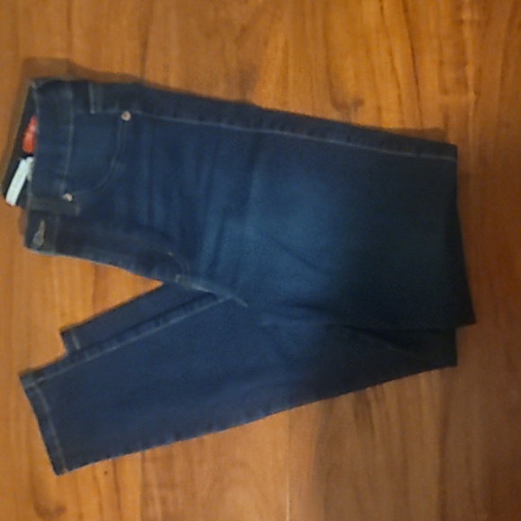 Celebrity Pink Jeans - Picture 2 of 7